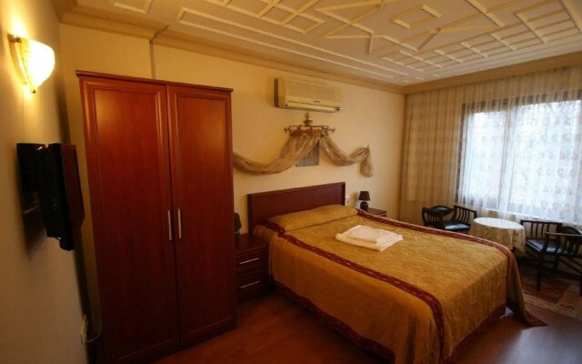 Hotel Peninsula