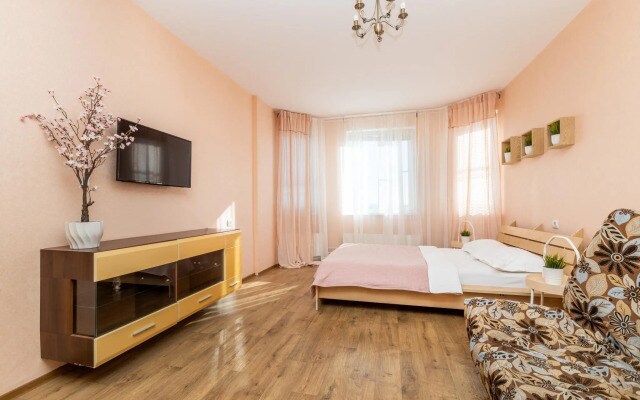 HomeHotel (ХоумОтель) на улице Карла Маркса 49