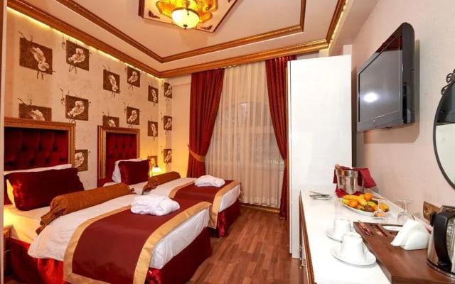 Marmara Deluxe Hotel