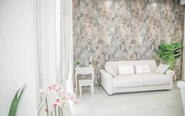 Central Luxury Apartment