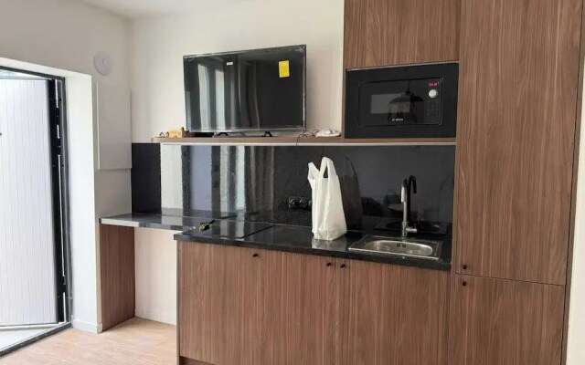 Modern Studio - 2 P - Montreuil