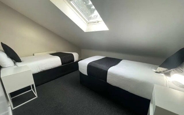 Mays Apartments
