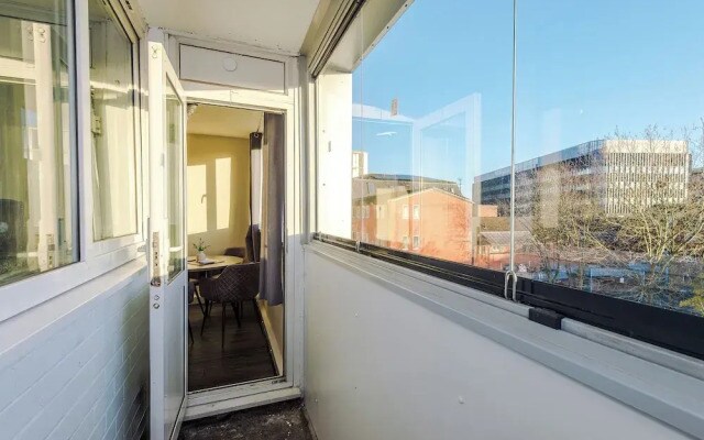 Modern 1 Bed - Close to City Centre