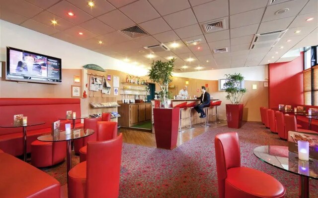 ibis Paris Pantin Eglise