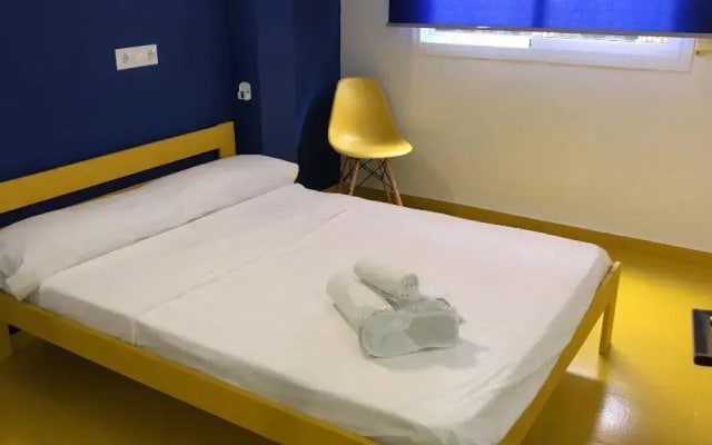 Click & Room