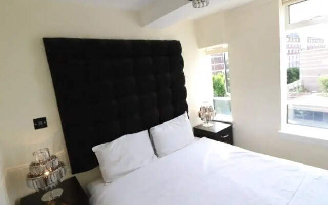 Nell Gwynn House Apartment
