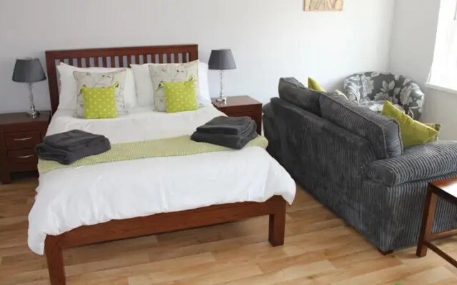 Grayz Apartments