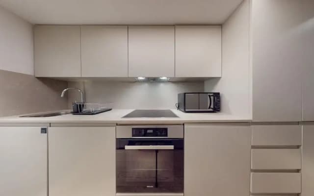 Maddox Street - 2 bed