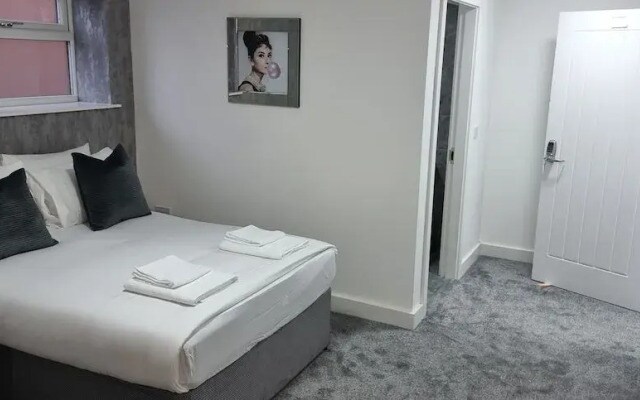 Frames Hotel