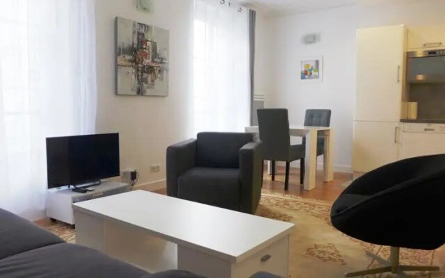 Apartment Poncelet