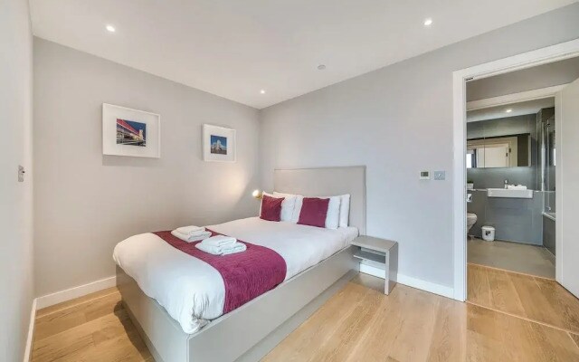 Roomspace Apartments - Churchyard Row