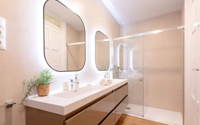 Exclusive Apartment in Malaga Center Larios IV