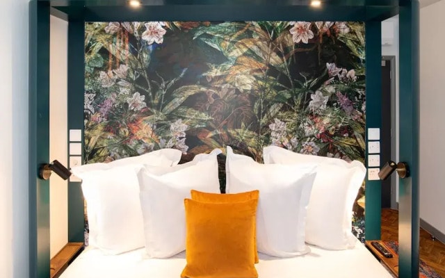 Отель Yotel Manchester Deansgate