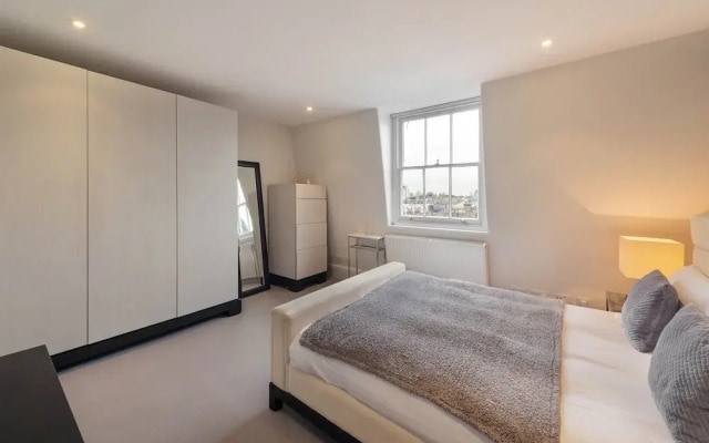 Cadogan Square - 3 bed