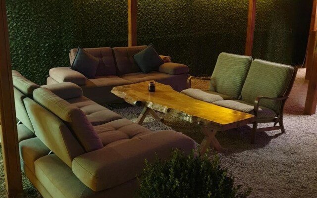 Charming Bungalow in Cinarcik With Shared Garden