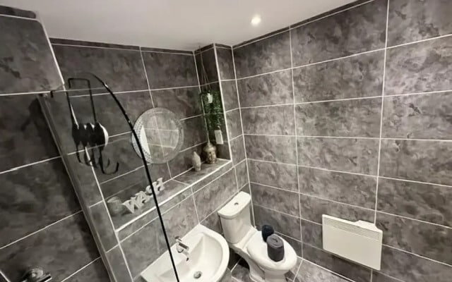 Grand Central Apartments, Centro