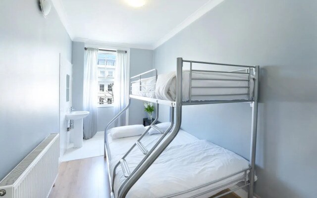 Gallery Hyde Park Hostel