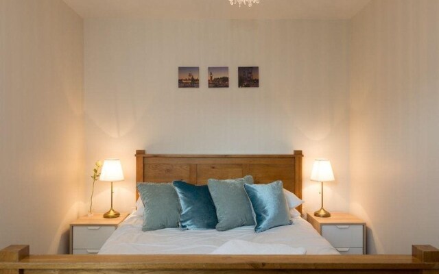 Royal Kingston Apartment