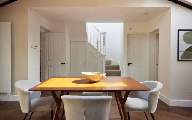 The Hammersmith Nest Lovely 3bdr Flat With Parking Patio