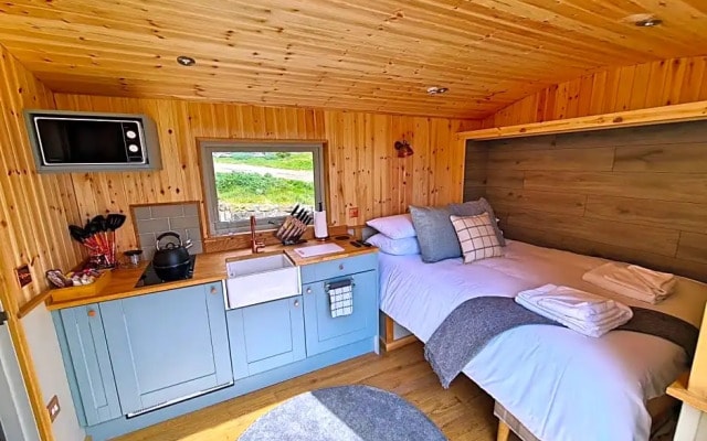 Peak District Shepherds Hut