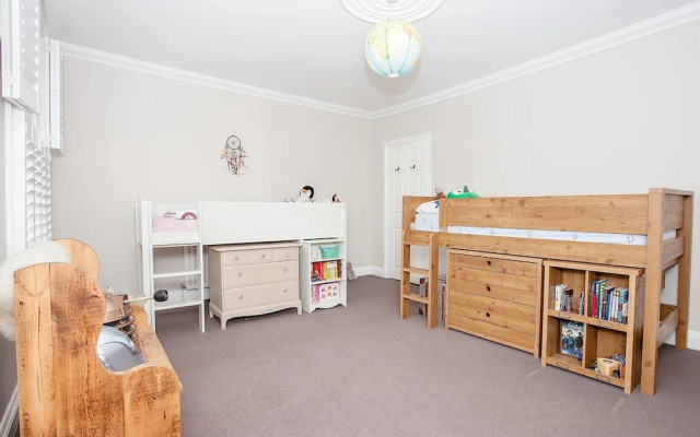 4 Bedroom Victorian House in East Dulwich