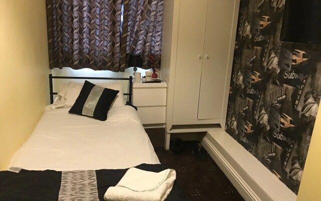 Pacific Inn London Heathrow