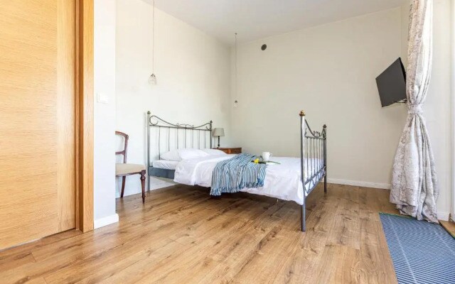 Peaceful Time Residence, By Cohost