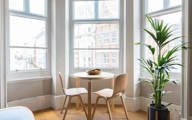 Cool Covent Garden Studio - Netflix Nespresso