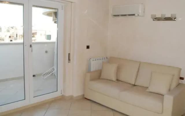 Ostia4Less