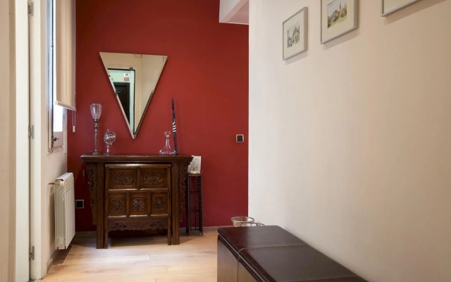 DONNA · Donna's Residence · Low-priced, Super Reviewed Apartment