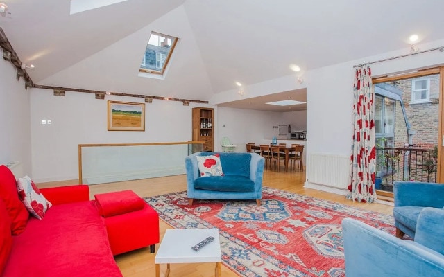 Spacious Quiet Mews House Near Angel