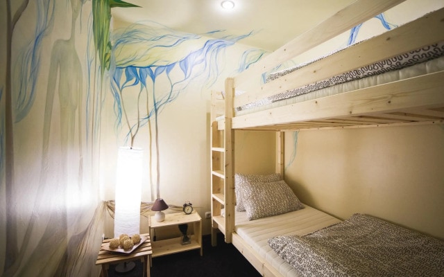 Contrast Art-hostel