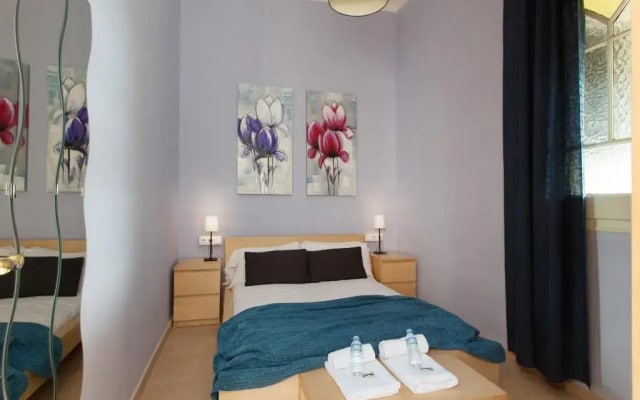 BarcelonaForRent The Living Apartment