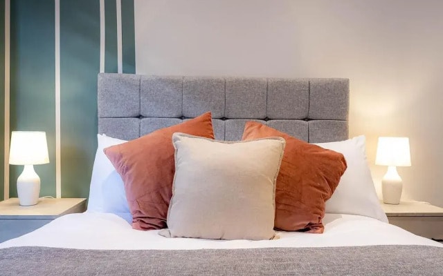 Victoria Park Vista Two-bedroom by Sojo Stay