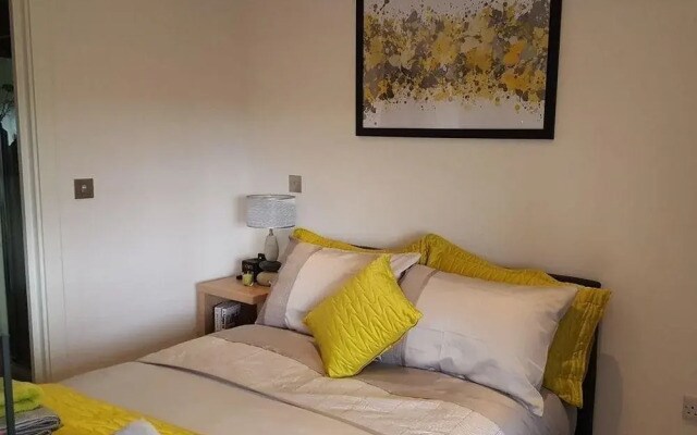 Watford Luxury Studio