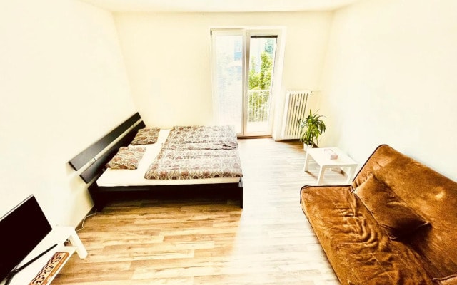 ZAROHEM 2 bedrooms APARTMENT in center with balcony