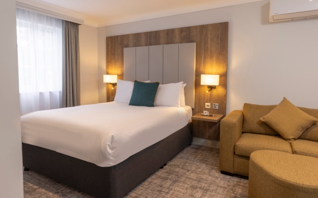 Crowne Plaza East Midlands Airport by IHG