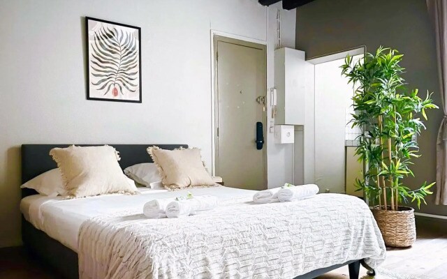 5498 - Le Marais - Best deal
