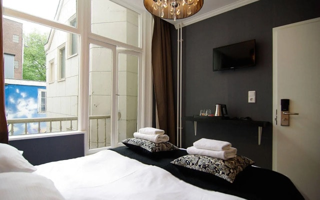 Flower Market Hotel