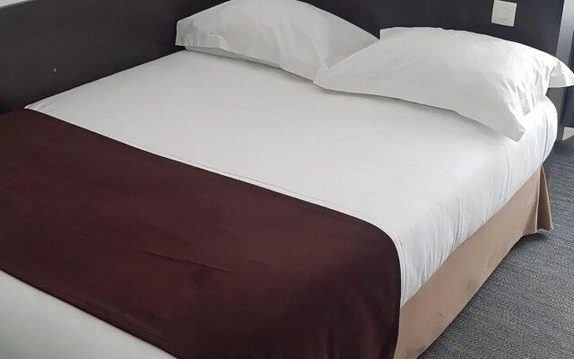 Hotel Cosmos