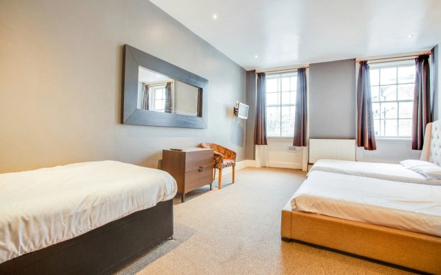 Somerset Hotel Baker Street London