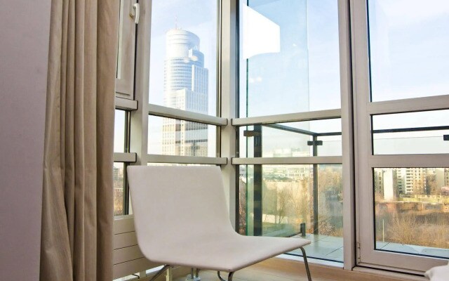 Platinum Towers Country 2 Country