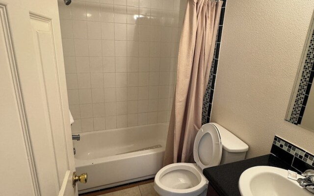 Airport Motel
