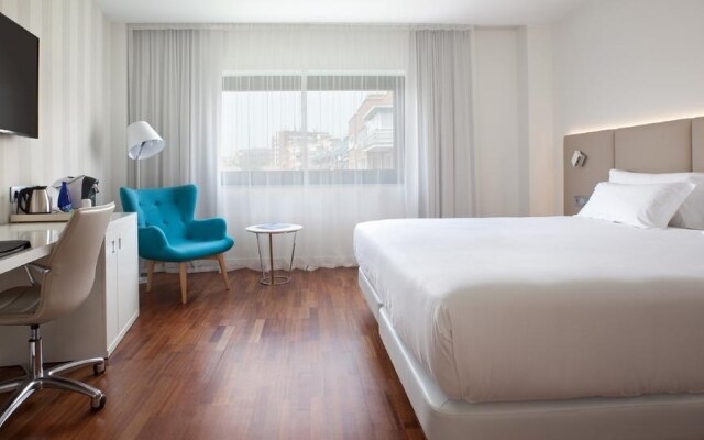 Отель NH Madrid Ventas