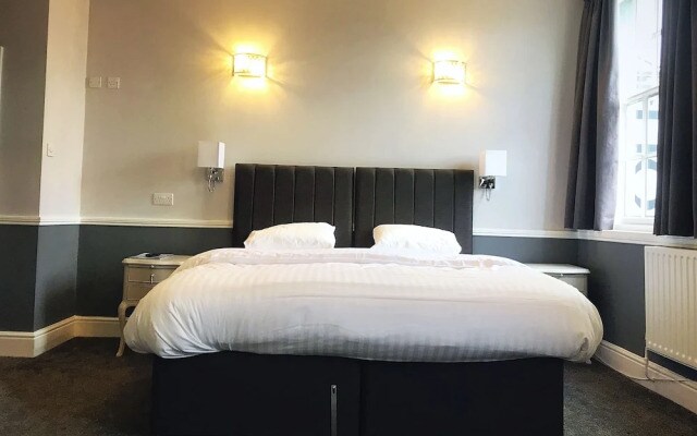 Lion Pub with Rooms