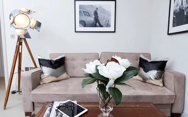 Lovely 2BR flat in West London