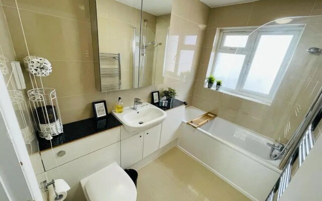 Enfield Chase Serviced Apartment
