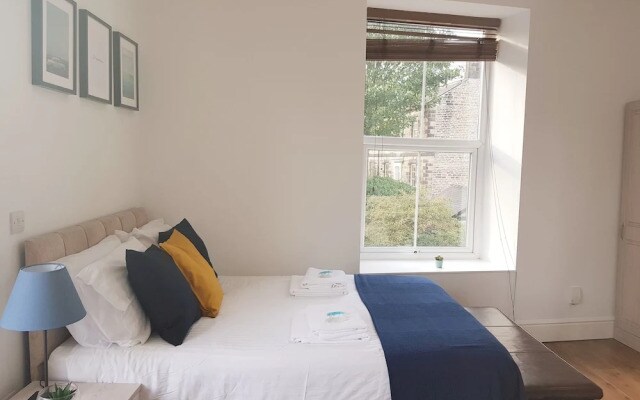 BlueOne Serviced Apartments-Sandon House
