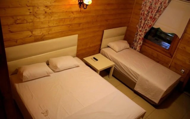 Huzur Motel