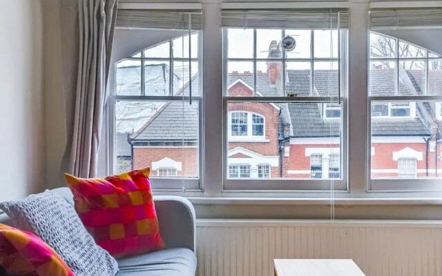 Lovely 1BR Home in North London